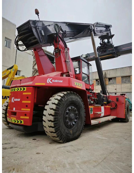 Kalmar DRF450 - المعبِّئ المناول: صورة 1 Kalmar DRF450 - المعبِّئ المناول: صورة 1