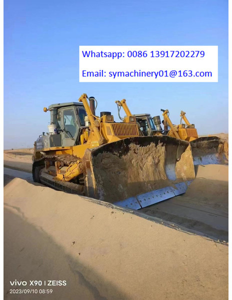 Komatsu D155A-5 - جرافة: صورة 1 Komatsu D155A-5 - جرافة: صورة 1