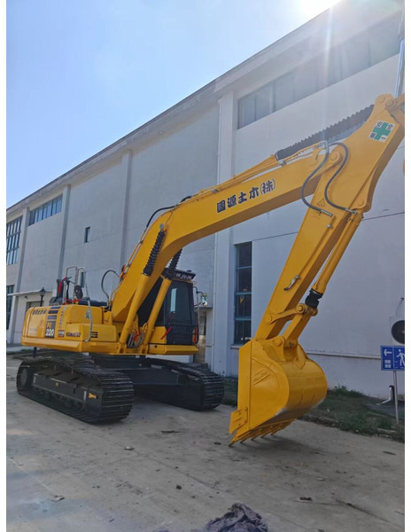 Komatsu PC220-8 - حفار زحاف: صورة 4 Komatsu PC220-8 - حفار زحاف: صورة 4