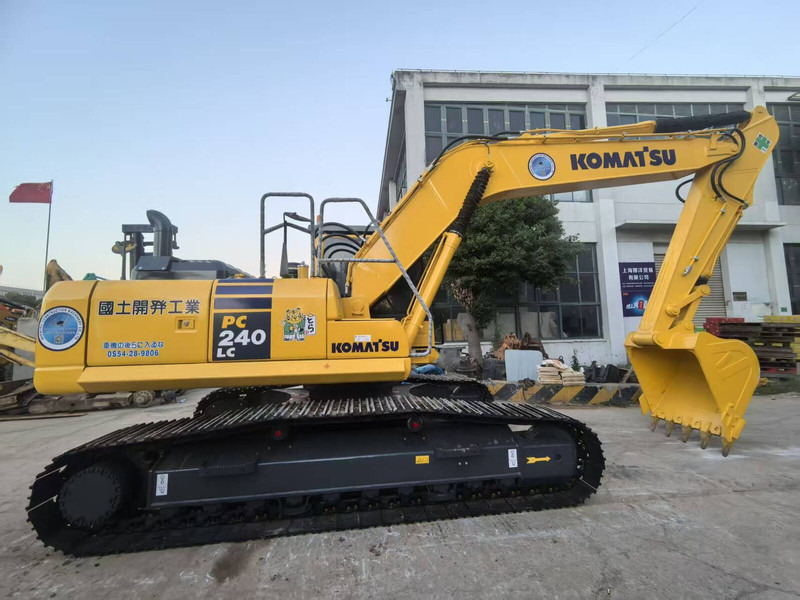 Komatsu PC240LC-8 - حفار زحاف: صورة 1 Komatsu PC240LC-8 - حفار زحاف: صورة 1