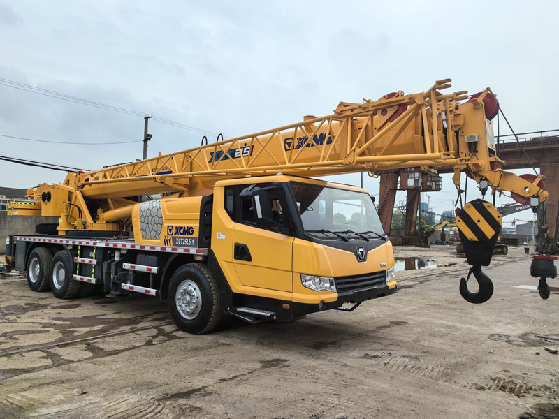 XCMG XCT25 - رافعة لجميع التضاريس: صورة 4 XCMG XCT25 - رافعة لجميع التضاريس: صورة 4