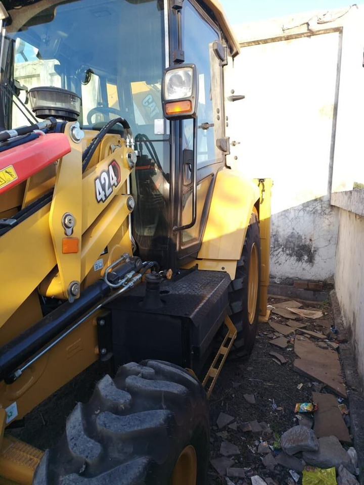 New Caterpillar 424 backhoe loader - جرافة حفار: صورة 3 New Caterpillar 424 backhoe loader - جرافة حفار: صورة 3