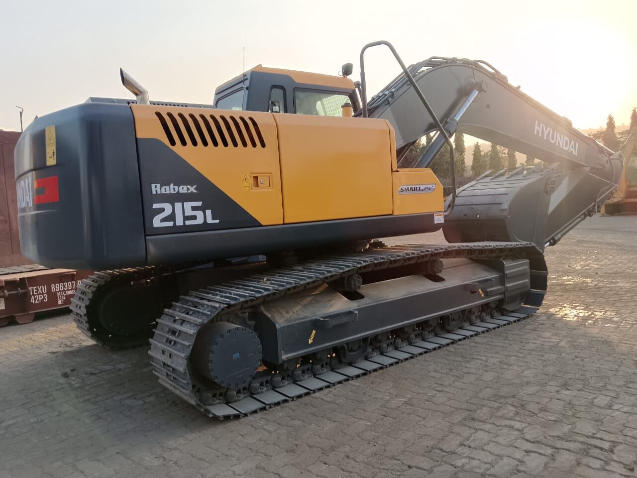 New Hyundai R215L tracked excavator - حفار زحاف: صورة 1 New Hyundai R215L tracked excavator - حفار زحاف: صورة 1