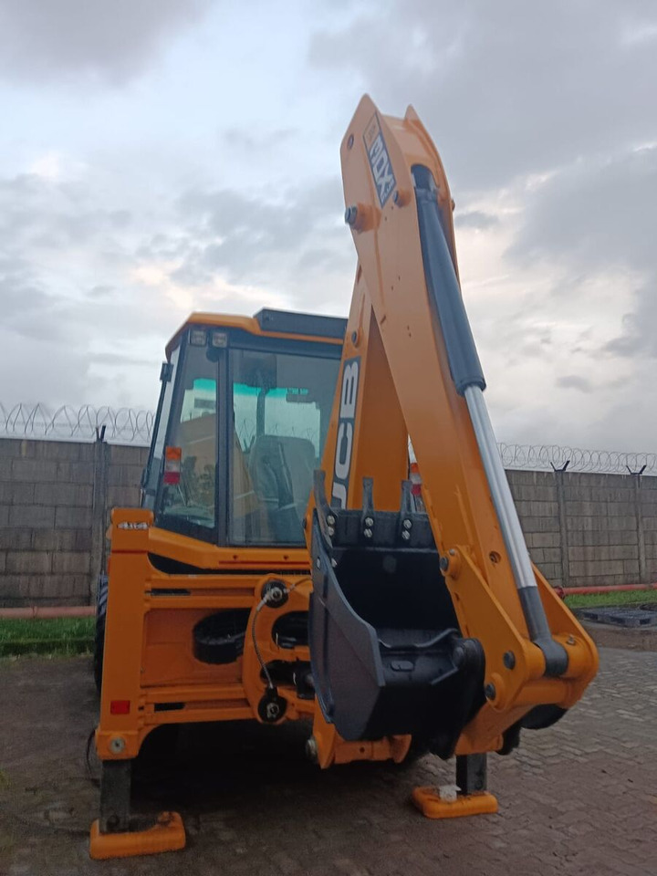 New JCB 3DX backhoe loader - جرافة حفار: صورة 3 New JCB 3DX backhoe loader - جرافة حفار: صورة 3