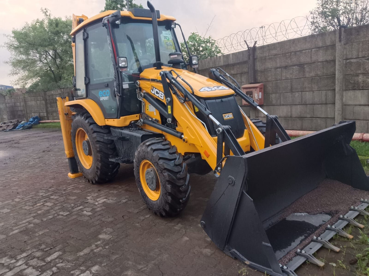 New JCB 3DX backhoe loader - جرافة حفار: صورة 2 New JCB 3DX backhoe loader - جرافة حفار: صورة 2