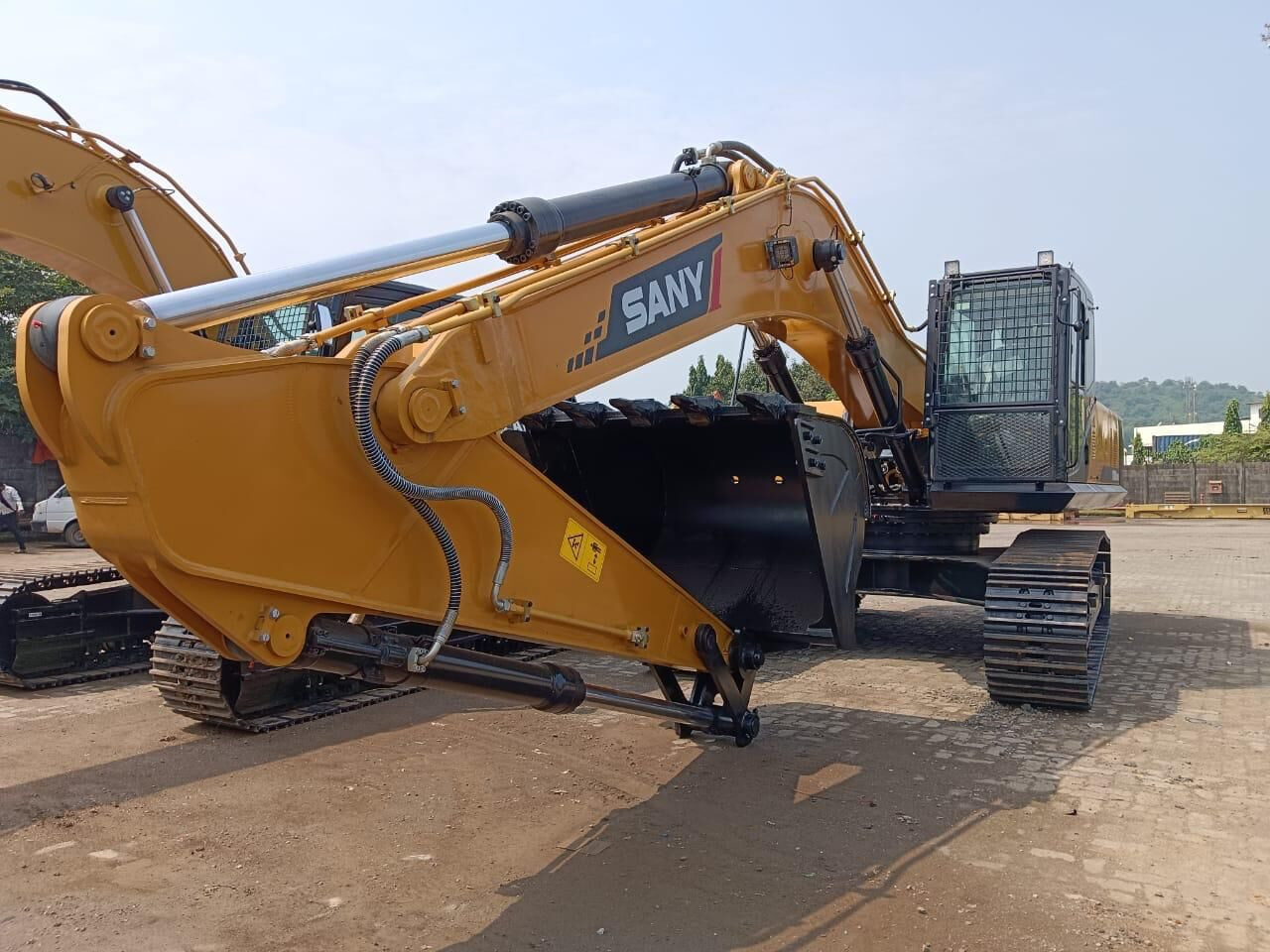 New Sany SY 350 tracked excavator - حفار زحاف: صورة 1 New Sany SY 350 tracked excavator - حفار زحاف: صورة 1
