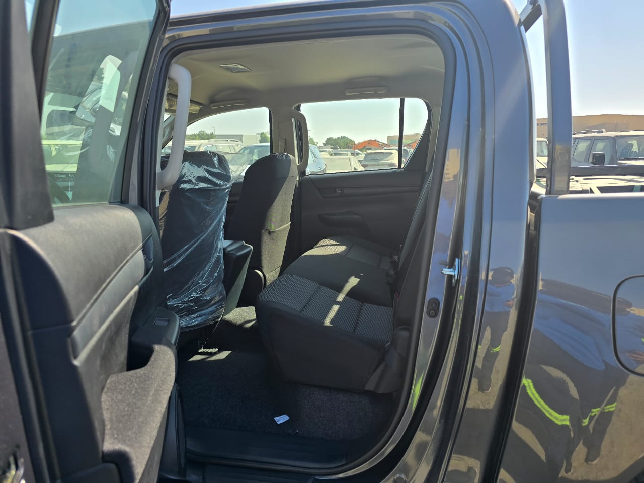 TOYOTA HILUX ACTIVE DOUBLE CAB - شاحنة البيك أب, الشاحنات الصغيرة كابينة مزدوجة: صورة 3 TOYOTA HILUX ACTIVE DOUBLE CAB - شاحنة البيك أب, الشاحنات الصغيرة كابينة مزدوجة: صورة 3