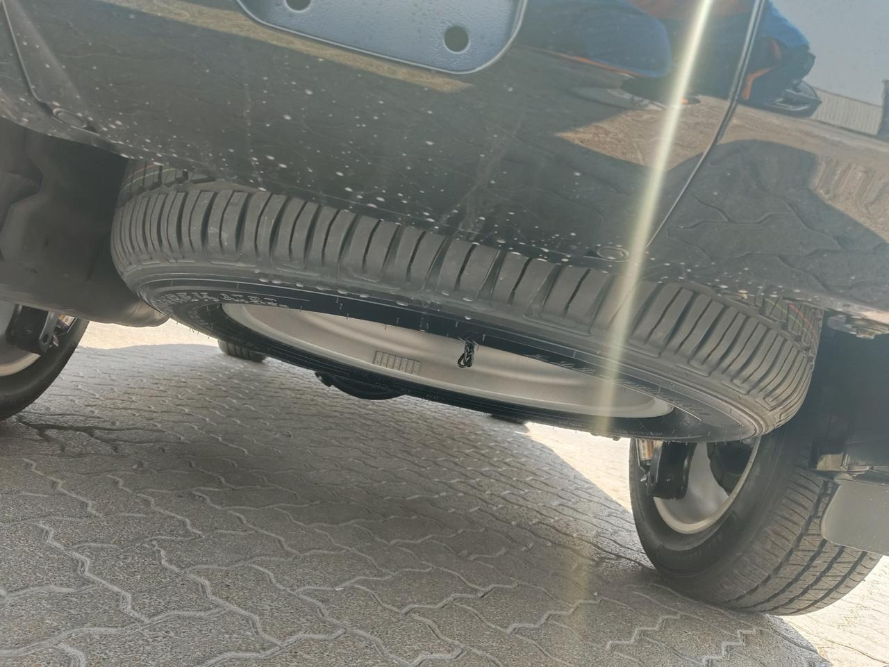 Toyota Land Cruiser VXR - سيارة: صورة 4 Toyota Land Cruiser VXR - سيارة: صورة 4