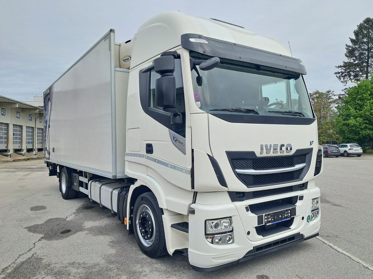 Iveco Stralis 460 Kühlkoffer | LBW | Klima | Retar - شاحنة الفريزر: صورة 2 Iveco Stralis 460 Kühlkoffer | LBW | Klima | Retar - شاحنة الفريزر: صورة 2