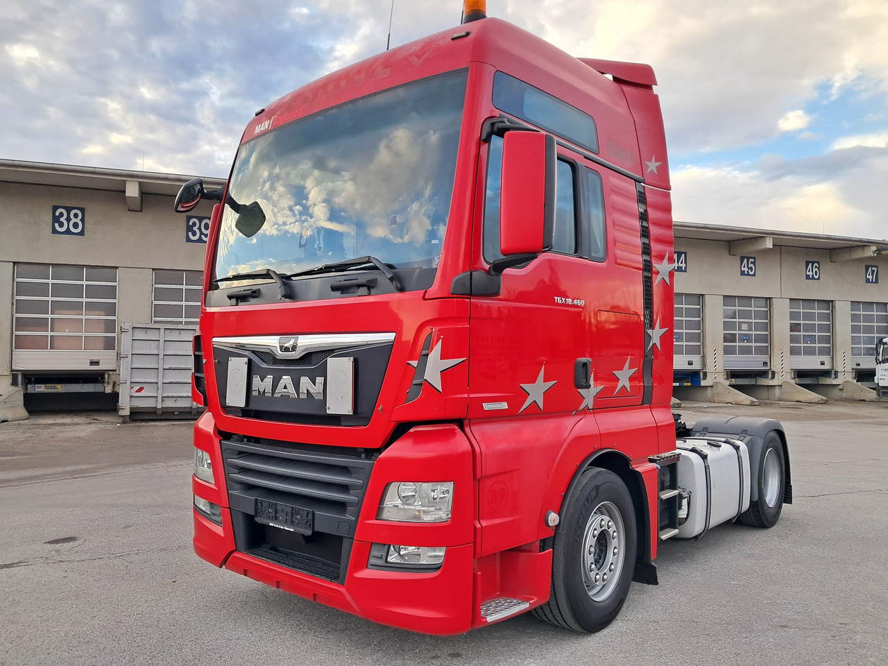 MAN TGX 18.460 XXL | Retarder | Klima | - وحدة جر: صورة 1 MAN TGX 18.460 XXL | Retarder | Klima | - وحدة جر: صورة 1