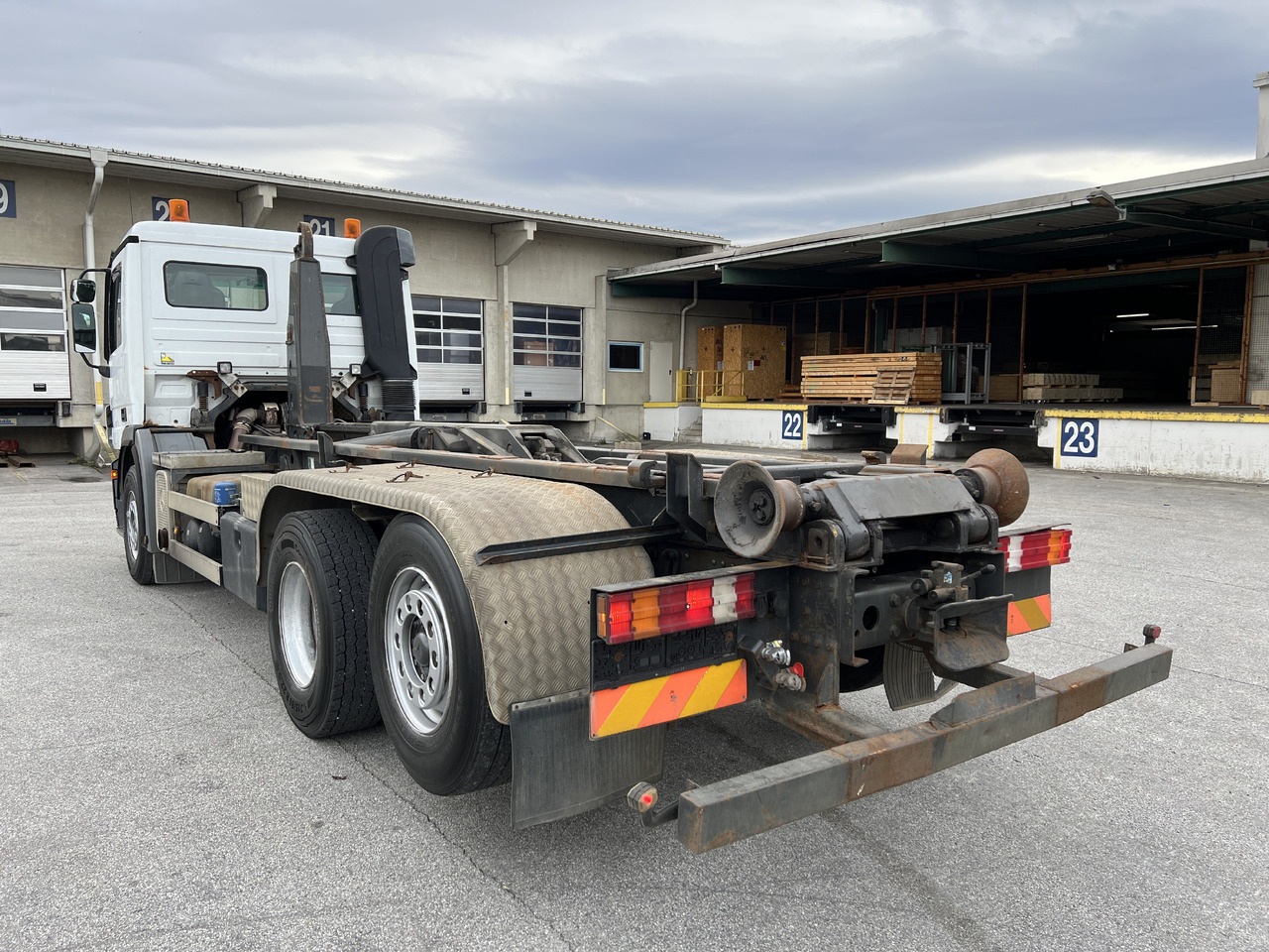 MERCEDES-BENZ Actros 25 41 | Retarder | Kupplung | Differenzial | Liftachse - شاحنة ذات خطاف: صورة 3 MERCEDES-BENZ Actros 25 41 | Retarder | Kupplung | Differenzial | Liftachse - شاحنة ذات خطاف: صورة 3