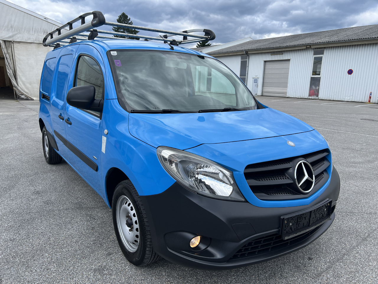 MERCEDES-BENZ Mercedes-Benz Citan 110 CDI | Schiebtür | Flügeltüre/Heck - فان المدمجة: صورة 2 MERCEDES-BENZ Mercedes-Benz Citan 110 CDI | Schiebtür | Flügeltüre/Heck - فان المدمجة: صورة 2