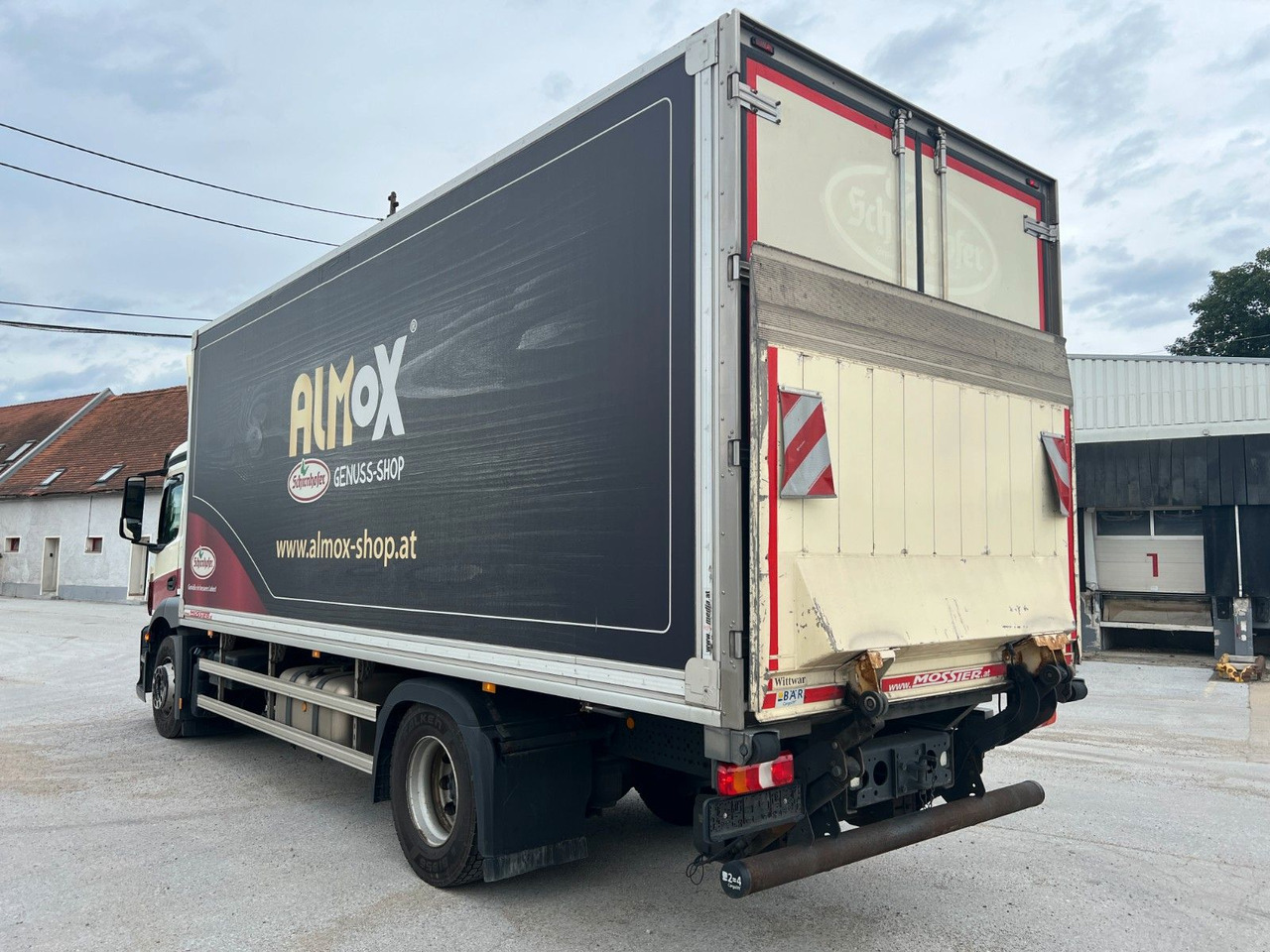 Mercedes-Benz Antos 1833 Kühlkoff LBW | Standheizung | Euro 6 - شاحنة الفريزر: صورة 5 Mercedes-Benz Antos 1833 Kühlkoff LBW | Standheizung | Euro 6 - شاحنة الفريزر: صورة 5