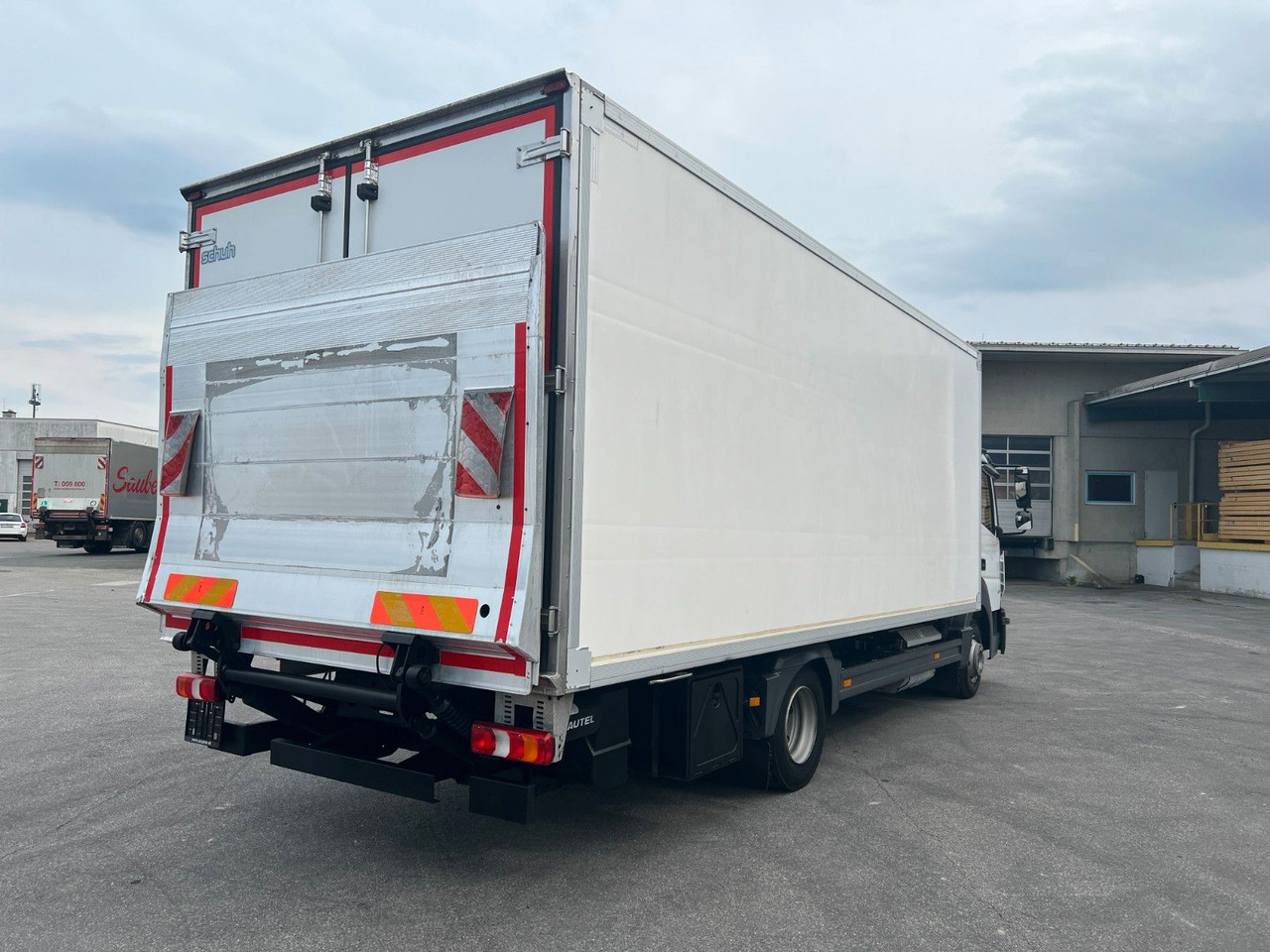 Mercedes-Benz Atego 8.21 Kühlkoffer LBW | Klima | Tempo | Dif - شاحنة الفريزر: صورة 3 Mercedes-Benz Atego 8.21 Kühlkoffer LBW | Klima | Tempo | Dif - شاحنة الفريزر: صورة 3