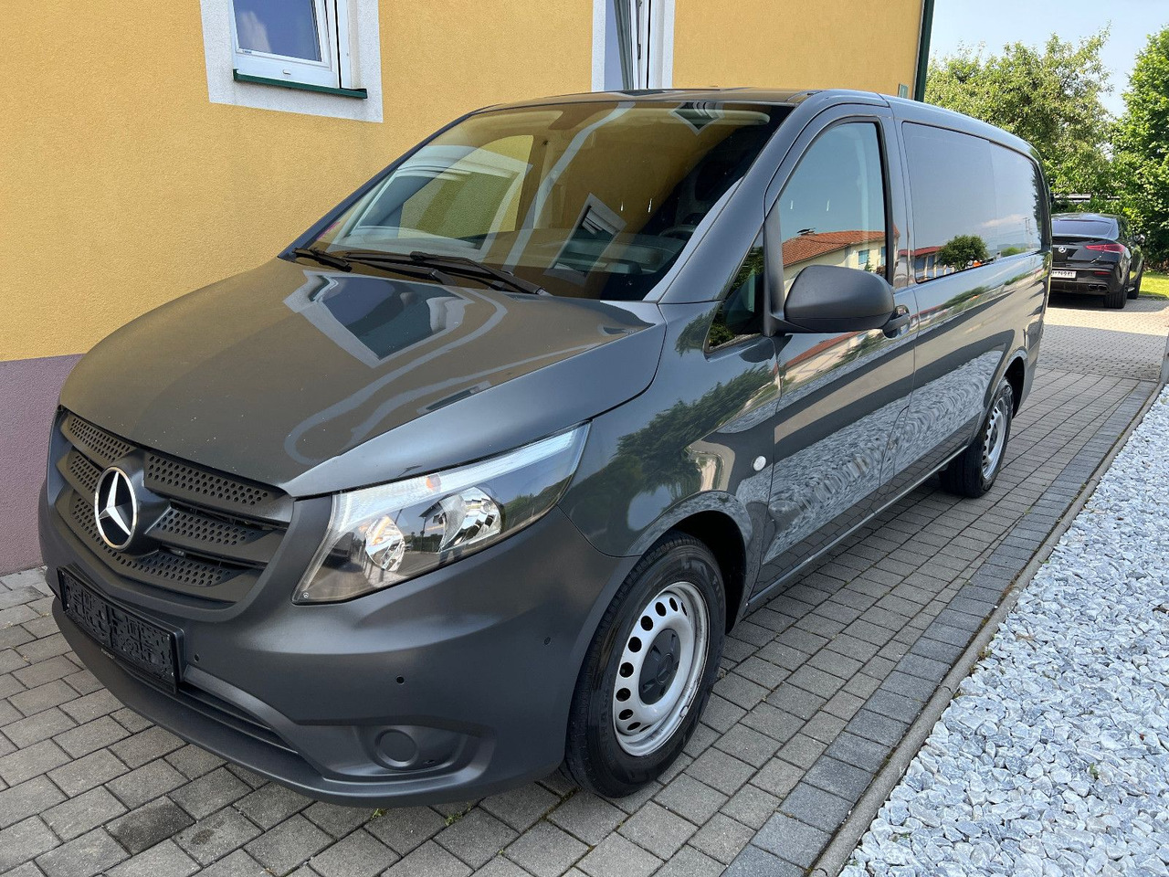Mercedes-Benz Vito 114 lang | Klima | Schiebetür | Tempomat - فان المدمجة: صورة 1 Mercedes-Benz Vito 114 lang | Klima | Schiebetür | Tempomat - فان المدمجة: صورة 1