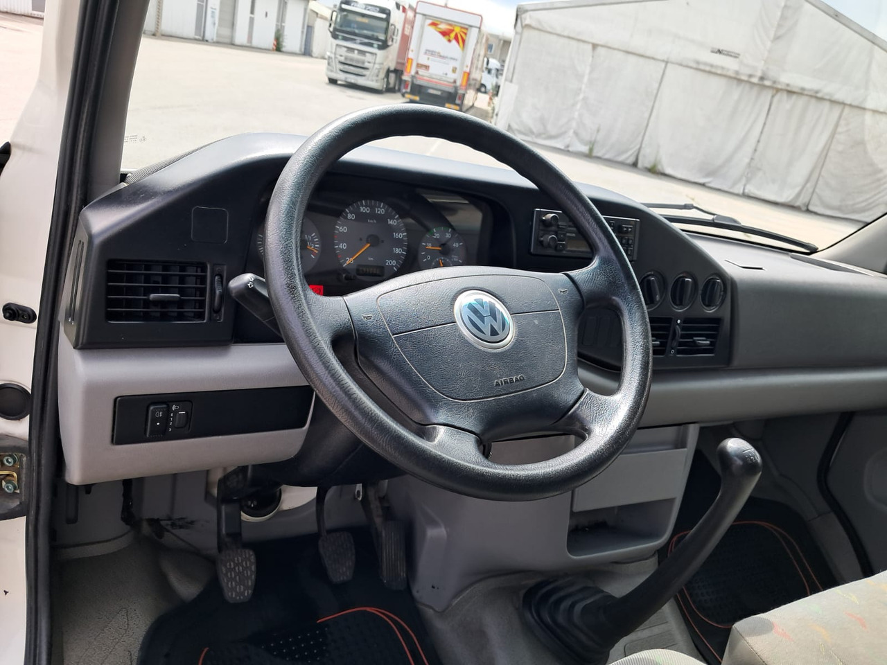 شاحنة مغلقة الصندوق VOLKSWAGEN LT 46-35 2.5 TDI: صورة 17