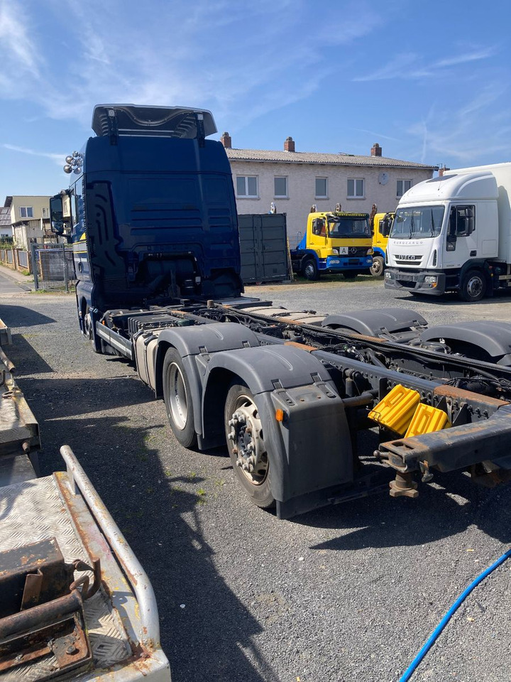 MAN TGX 26.470 Mega Ausstattung SONDERPREIS - شاحنات الحاويات / جسم علوي قابل للتغيير شاحنة: صورة 3 MAN TGX 26.470 Mega Ausstattung SONDERPREIS - شاحنات الحاويات / جسم علوي قابل للتغيير شاحنة: صورة 3
