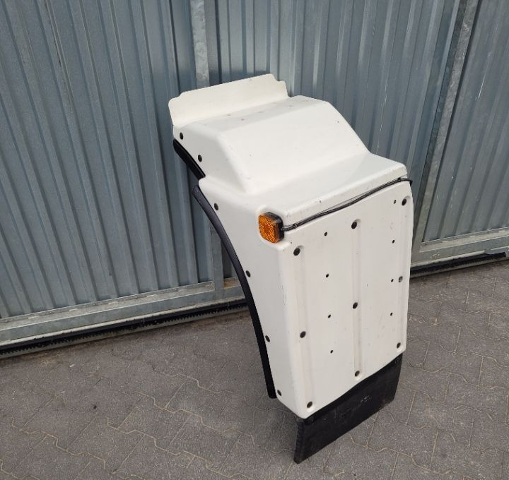 BLOTNIK MAN TGM LH NOWY ORYGINAL 81.61210.0541/0547 - رفرف المركبة - شاحنة: صورة 1 BLOTNIK MAN TGM LH NOWY ORYGINAL 81.61210.0541/0547 - رفرف المركبة - شاحنة: صورة 1