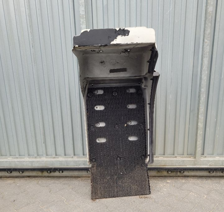 BLOTNIK MAN TGM LH NOWY ORYGINAL 81.61210.0541/0547 - رفرف المركبة - شاحنة: صورة 3 BLOTNIK MAN TGM LH NOWY ORYGINAL 81.61210.0541/0547 - رفرف المركبة - شاحنة: صورة 3