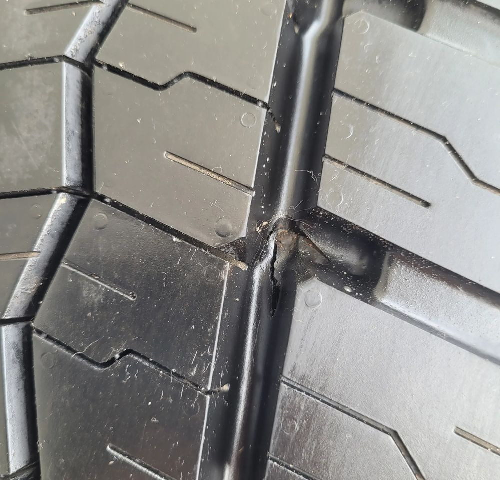 BRIDGESTON ECOPIA H DRIVE 295/60R22.5 2023R - إطارات - شاحنة: صورة 4 BRIDGESTON ECOPIA H DRIVE 295/60R22.5 2023R - إطارات - شاحنة: صورة 4
