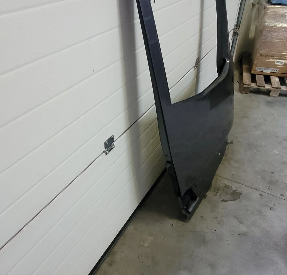 DRZWI RENAULT RANGE T GAMA ORYGINAŁ CHWALIM116 - باب و قطع الغيار - شاحنة: صورة 2 DRZWI RENAULT RANGE T GAMA ORYGINAŁ CHWALIM116 - باب و قطع الغيار - شاحنة: صورة 2