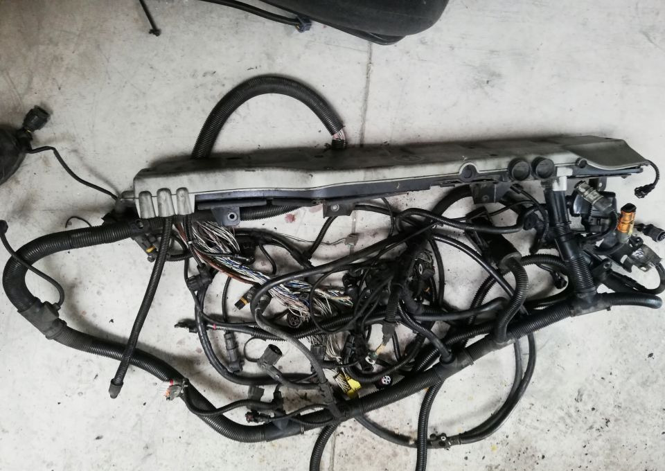 INSTALACJA SILNIKA MAN TGX TGA TGS E4 440KM - تسخير/ تجميع الكابلات - شاحنة: صورة 2 INSTALACJA SILNIKA MAN TGX TGA TGS E4 440KM - تسخير/ تجميع الكابلات - شاحنة: صورة 2