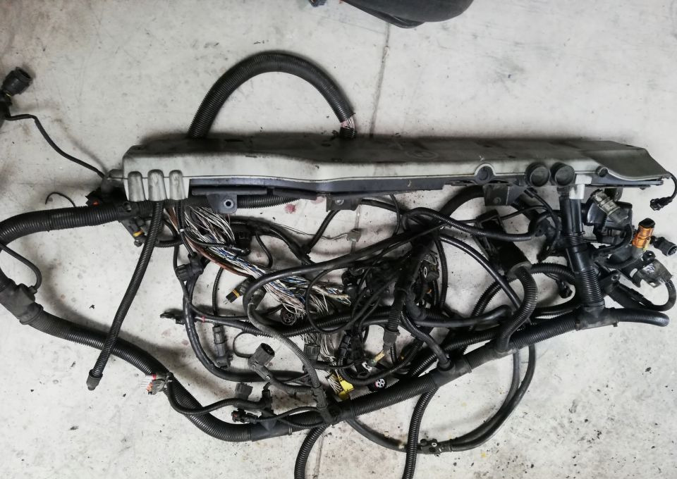 INSTALACJA SILNIKA MAN TGX TGA TGS E4 440KM - تسخير/ تجميع الكابلات - شاحنة: صورة 1 INSTALACJA SILNIKA MAN TGX TGA TGS E4 440KM - تسخير/ تجميع الكابلات - شاحنة: صورة 1