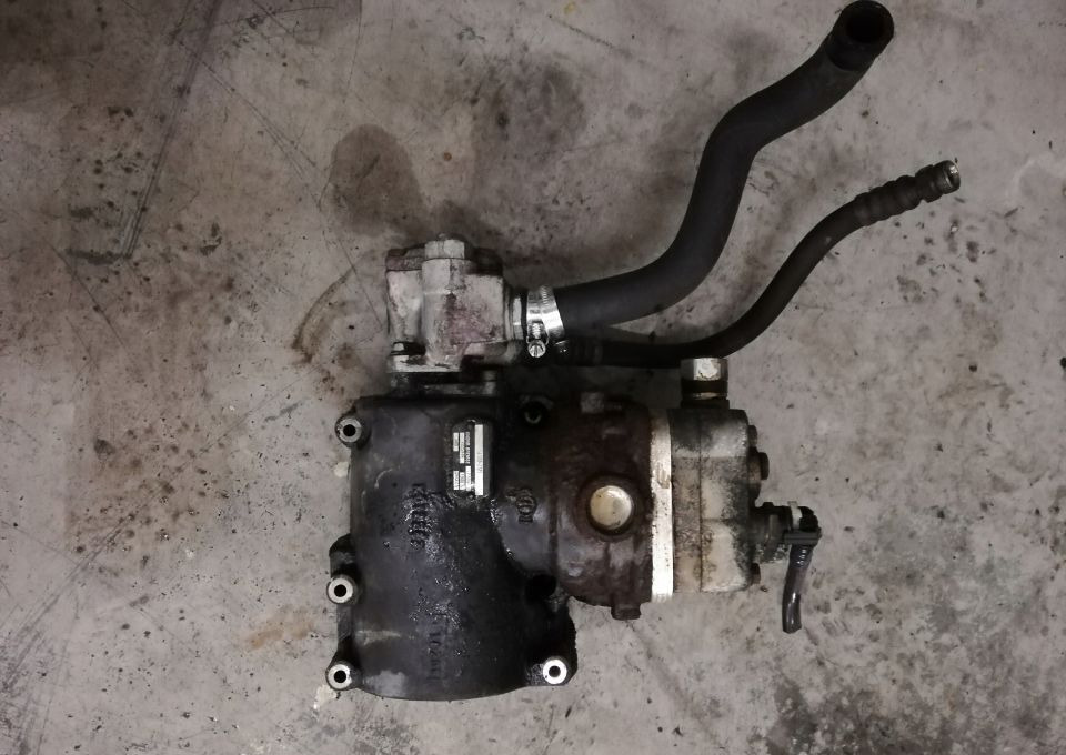 Kompresor powietrza MAN TGX TGS TGA E4 440KM - تربو: صورة 1 Kompresor powietrza MAN TGX TGS TGA E4 440KM - تربو: صورة 1