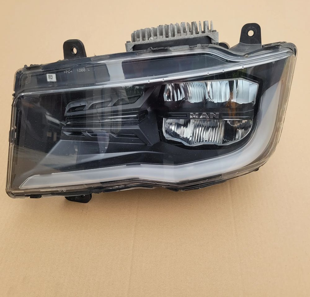 LAMPA LED MAN TG3 TGX NM ORYGINAŁ 81.25101-6821 LEWA CHWALIM116 - أضواء/ إضاءة - شاحنة: صورة 1 LAMPA LED MAN TG3 TGX NM ORYGINAŁ 81.25101-6821 LEWA CHWALIM116 - أضواء/ إضاءة - شاحنة: صورة 1
