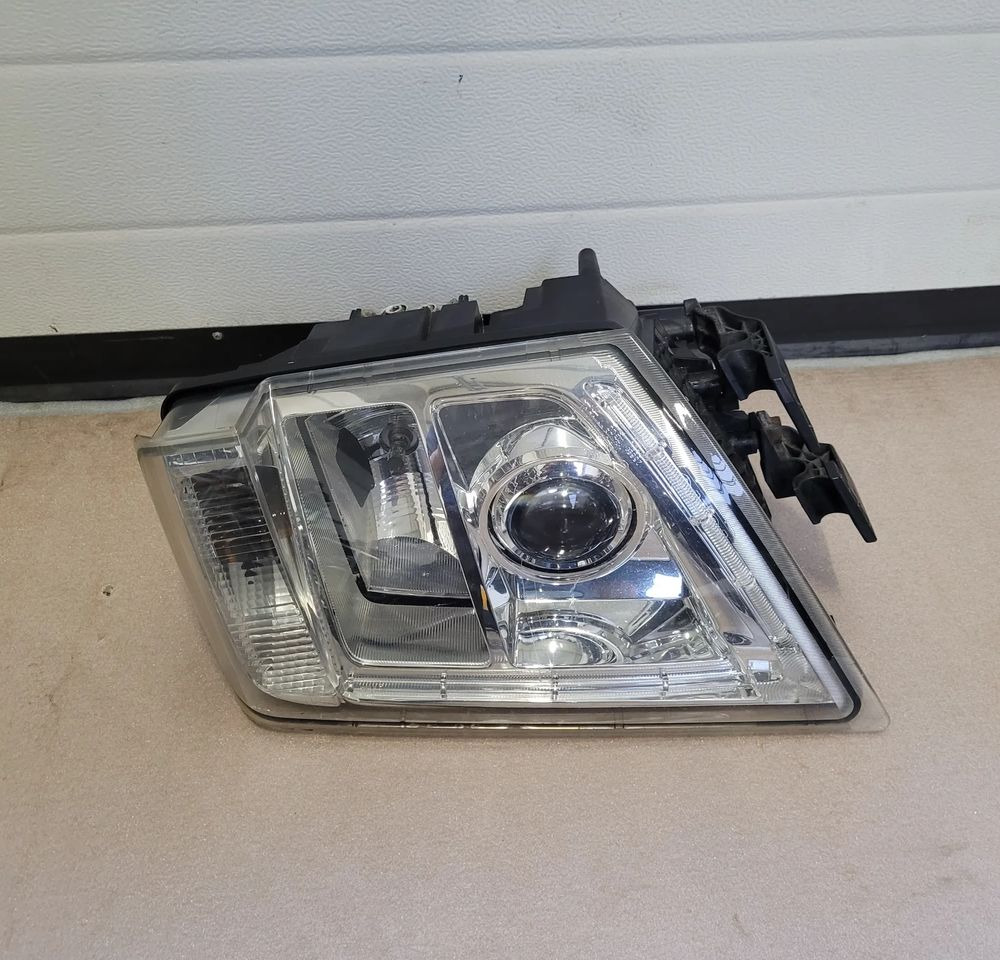 LAMPA XENON LH VOLVO FH 13 ORYGINAŁ - أضواء/ إضاءة - شاحنة: صورة 1 LAMPA XENON LH VOLVO FH 13 ORYGINAŁ - أضواء/ إضاءة - شاحنة: صورة 1