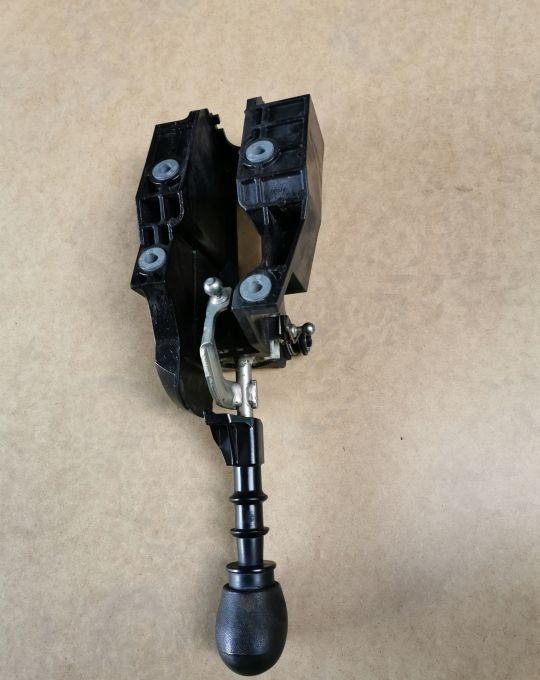 LEWAREK BIEGÓW WYBIERAK IVECO DAILY 6B. - عتلة تبديل السرعة - شاحنة التوصيل: صورة 3 LEWAREK BIEGÓW WYBIERAK IVECO DAILY 6B. - عتلة تبديل السرعة - شاحنة التوصيل: صورة 3