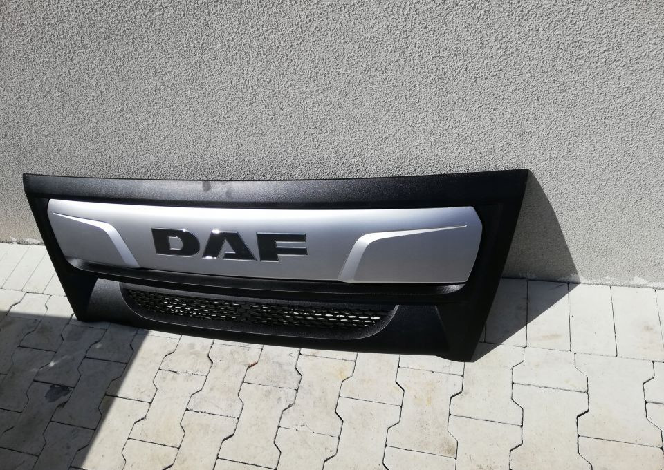 MASKA GRILL ATRAPA DAF LF NOWY ORYGINAŁ EURO6 LIFT - غطاء محرك المركبة: صورة 3 MASKA GRILL ATRAPA DAF LF NOWY ORYGINAŁ EURO6 LIFT - غطاء محرك المركبة: صورة 3