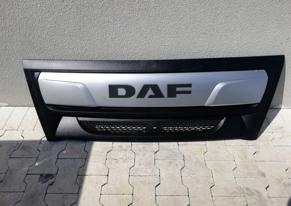 MASKA GRILL ATRAPA DAF LF NOWY ORYGINAŁ EURO6 LIFT - غطاء محرك المركبة: صورة 1 MASKA GRILL ATRAPA DAF LF NOWY ORYGINAŁ EURO6 LIFT - غطاء محرك المركبة: صورة 1