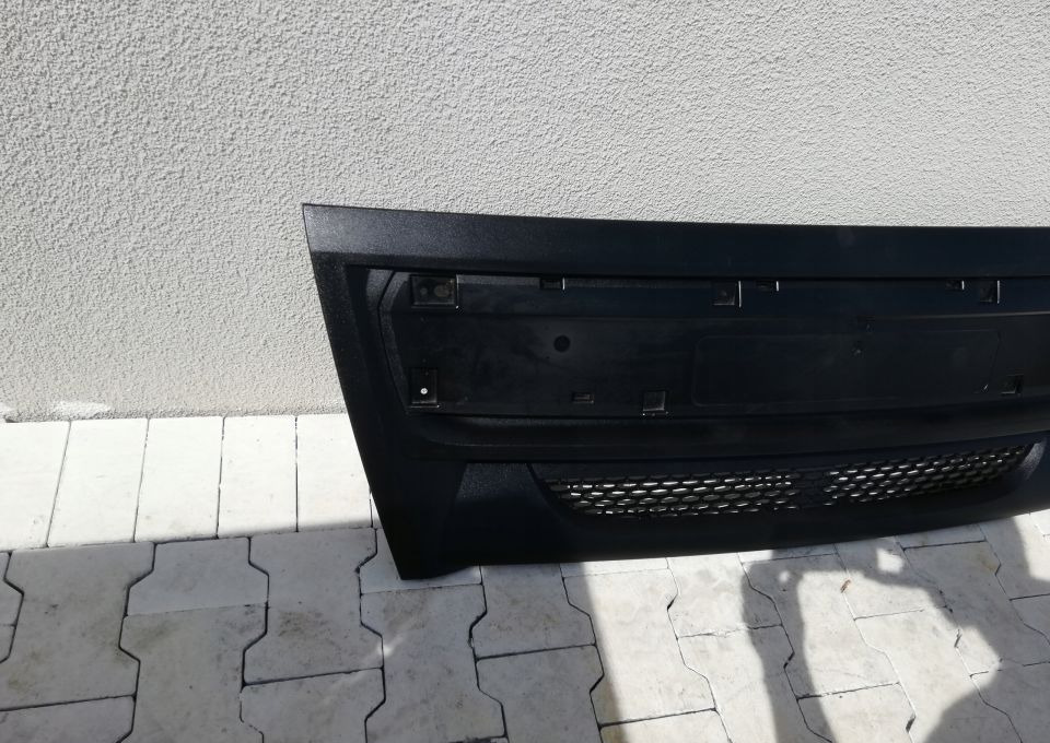 MASKA GRILL ATRAPA DAF LF NOWY ORYGINAŁ EURO6 - غطاء محرك المركبة - شاحنة: صورة 2 MASKA GRILL ATRAPA DAF LF NOWY ORYGINAŁ EURO6 - غطاء محرك المركبة - شاحنة: صورة 2