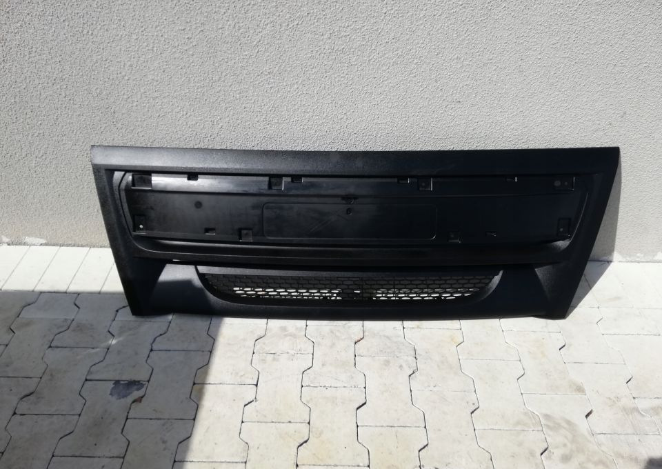 MASKA GRILL ATRAPA DAF LF NOWY ORYGINAŁ EURO6 - غطاء محرك المركبة: صورة 1 MASKA GRILL ATRAPA DAF LF NOWY ORYGINAŁ EURO6 - غطاء محرك المركبة: صورة 1