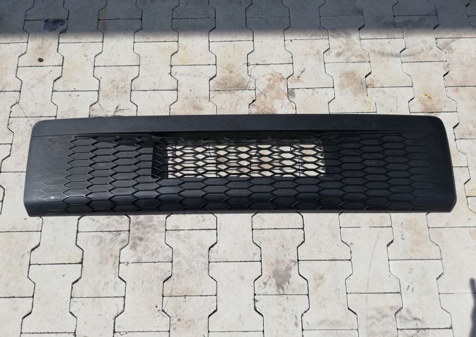 MASKA GRILL ATRAPA VOLVO FL FE 82523575 NOWY ORYG. - غطاء محرك المركبة: صورة 1 MASKA GRILL ATRAPA VOLVO FL FE 82523575 NOWY ORYG. - غطاء محرك المركبة: صورة 1