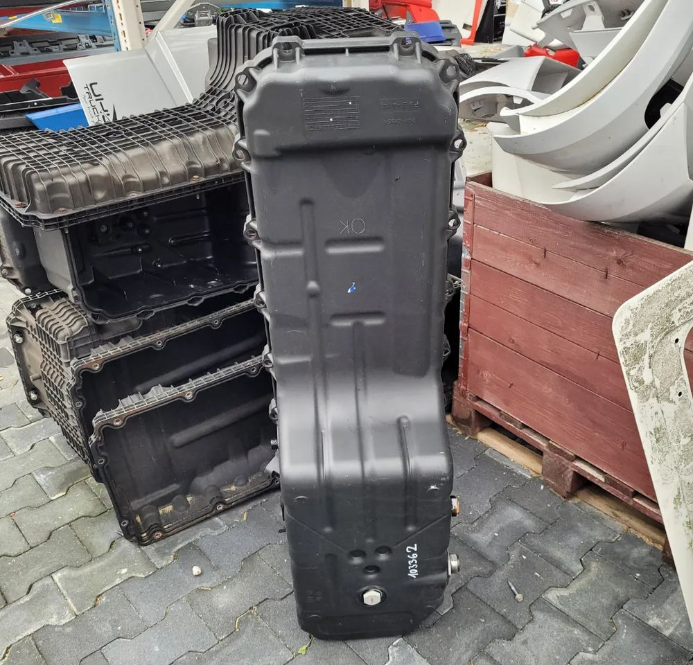 MISKA OLEJOWA RENAULT RANGE T 13 DXI 13 - حوض الزيت - شاحنة: صورة 1 MISKA OLEJOWA RENAULT RANGE T 13 DXI 13 - حوض الزيت - شاحنة: صورة 1