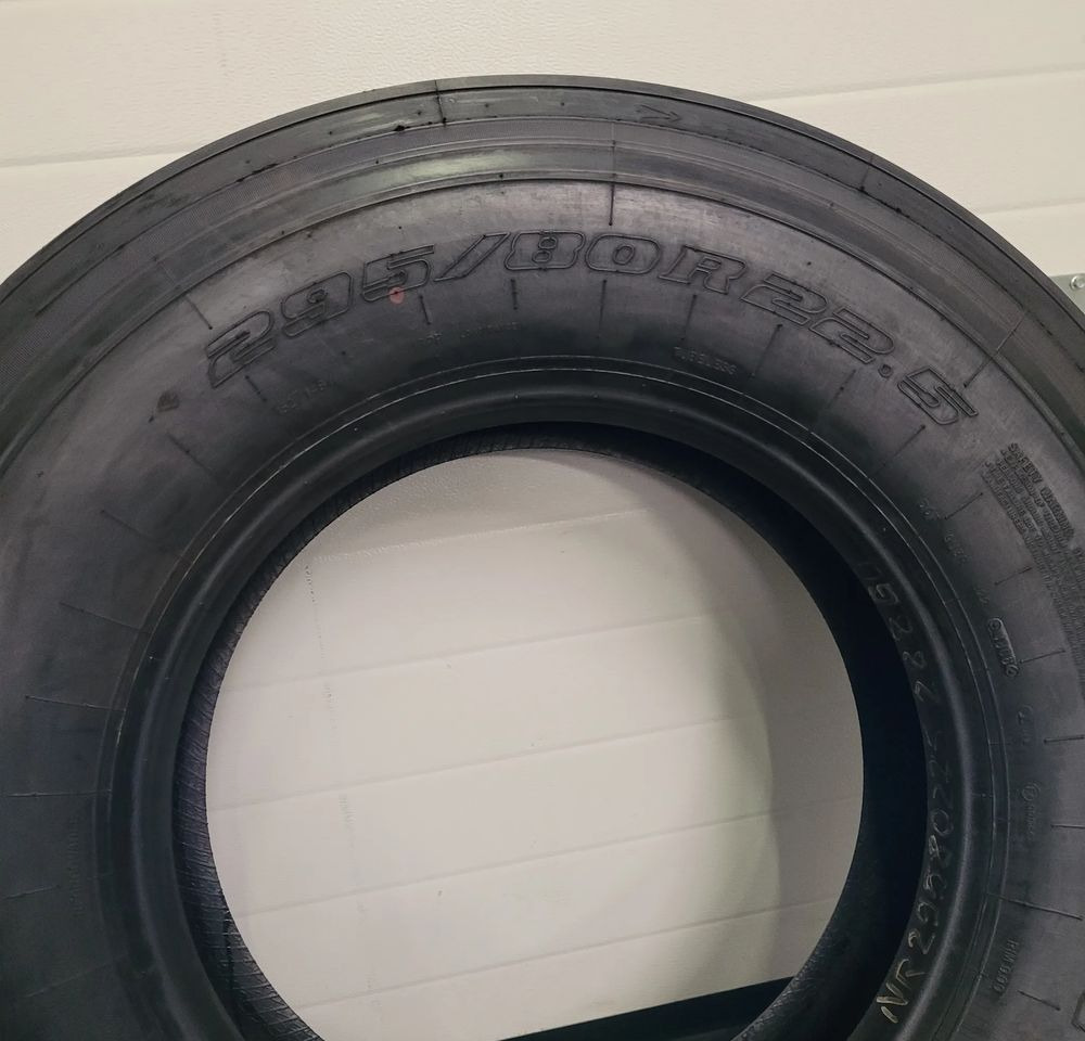 OPONA GT RADIAL GT288 295/80R22.5 - هيكل السيارة الخارجية - شاحنة: صورة 4 OPONA GT RADIAL GT288 295/80R22.5 - هيكل السيارة الخارجية - شاحنة: صورة 4