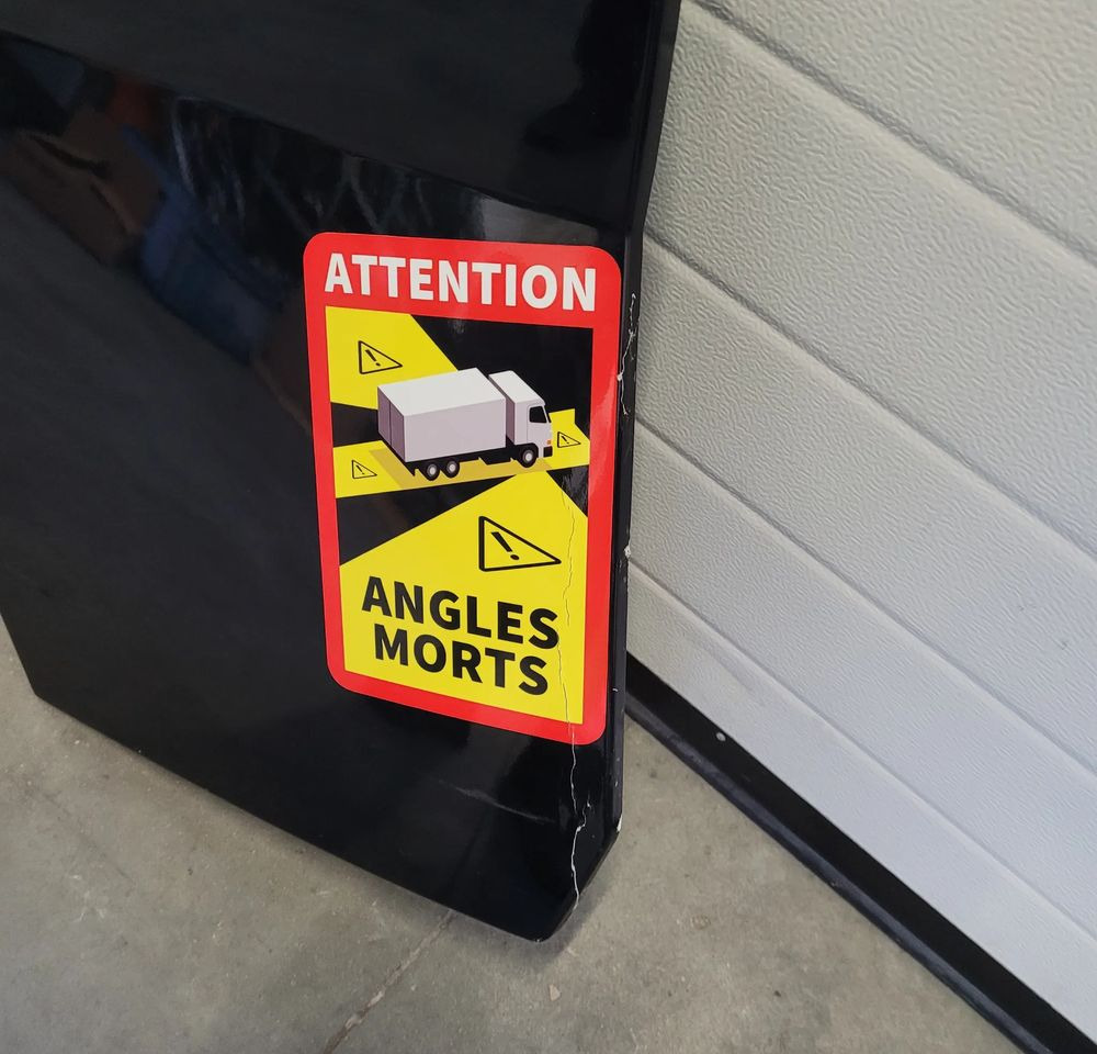 PRZEDŁUŻENIE DRZWI MASKOWNICA RENAULT GAMA T RAGNE T OM 50124313 - باب و قطع الغيار - شاحنة: صورة 4 PRZEDŁUŻENIE DRZWI MASKOWNICA RENAULT GAMA T RAGNE T OM 50124313 - باب و قطع الغيار - شاحنة: صورة 4