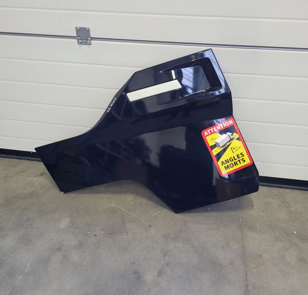 PRZEDŁUŻENIE DRZWI MASKOWNICA RENAULT GAMA T RAGNE T OM 50124313 - باب و قطع الغيار - شاحنة: صورة 1 PRZEDŁUŻENIE DRZWI MASKOWNICA RENAULT GAMA T RAGNE T OM 50124313 - باب و قطع الغيار - شاحنة: صورة 1