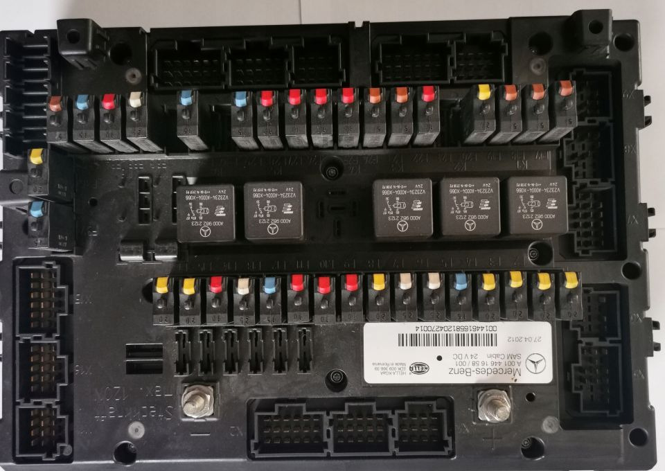 SAM CABIN MERCEDES ACTROS MP4 A001 446 16 58/001 - فيوز - شاحنة: صورة 1 SAM CABIN MERCEDES ACTROS MP4 A001 446 16 58/001 - فيوز - شاحنة: صورة 1