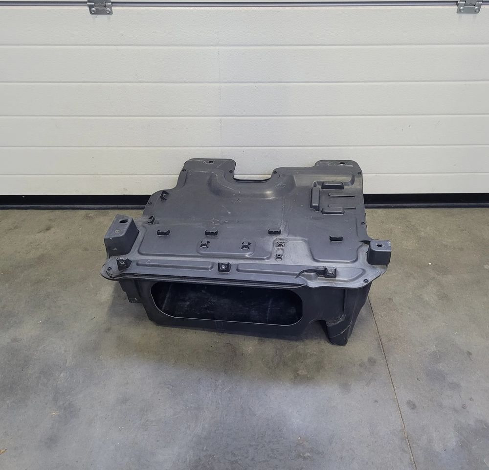 SCHOWEK BOCZNY RENAULT GAMA T 82226073 CHWALIM116 - هيكل السيارة الخارجية - شاحنة: صورة 1 SCHOWEK BOCZNY RENAULT GAMA T 82226073 CHWALIM116 - هيكل السيارة الخارجية - شاحنة: صورة 1