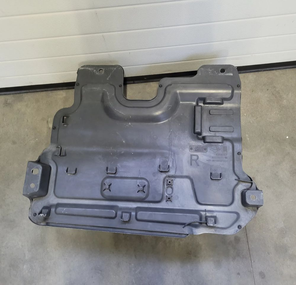 SCHOWEK BOCZNY RENAULT GAMA T 82226073 CHWALIM116 - هيكل السيارة الخارجية - شاحنة: صورة 4 SCHOWEK BOCZNY RENAULT GAMA T 82226073 CHWALIM116 - هيكل السيارة الخارجية - شاحنة: صورة 4