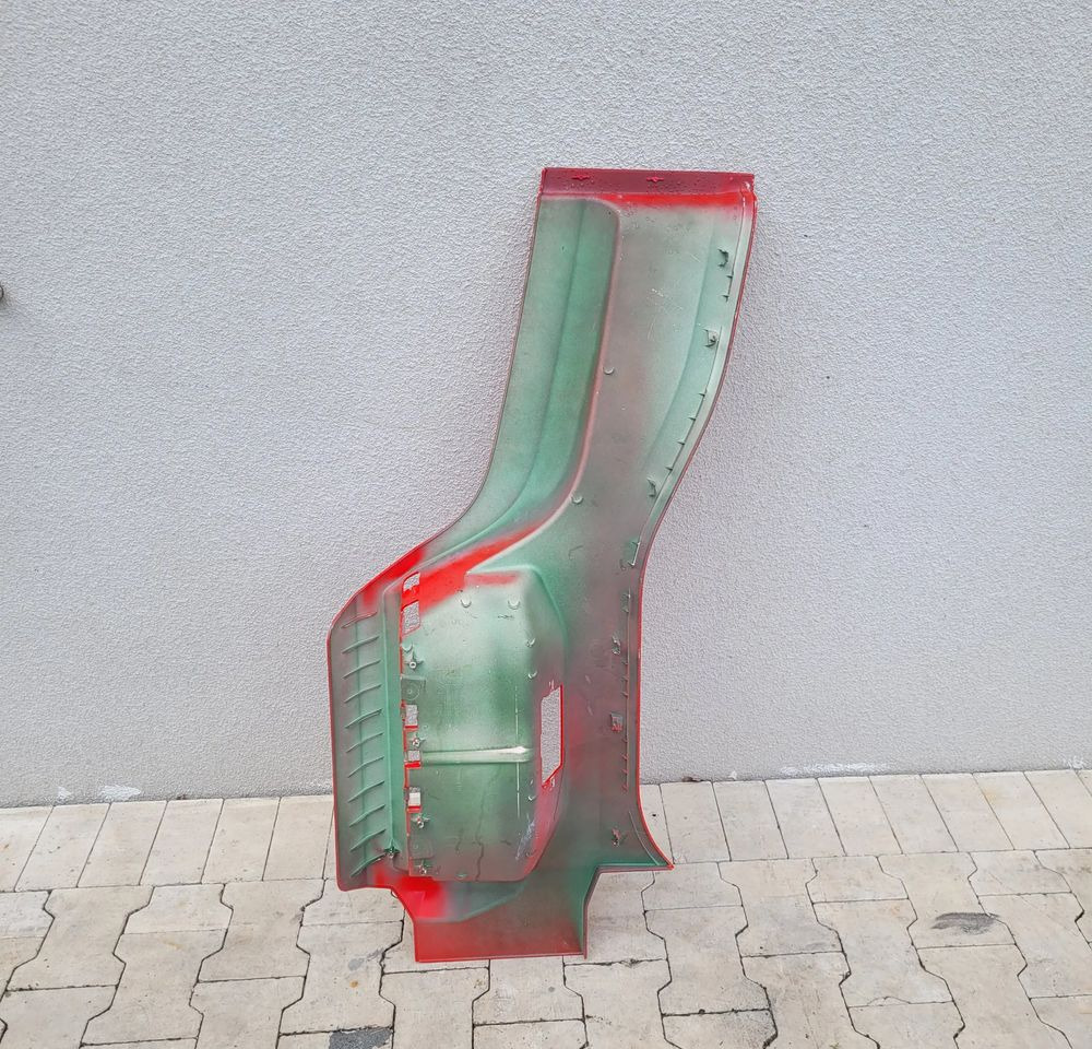 STOPNICA DAF XG LEWE ORYGINAL 2249082 - عتبة باب السيارة - شاحنة: صورة 3 STOPNICA DAF XG LEWE ORYGINAL 2249082 - عتبة باب السيارة - شاحنة: صورة 3