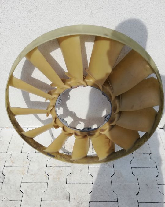 WENTYLATOR MERCEDES ACTROS MP4 A 4712050606-004 - مروحة - شاحنة: صورة 1 WENTYLATOR MERCEDES ACTROS MP4 A 4712050606-004 - مروحة - شاحنة: صورة 1