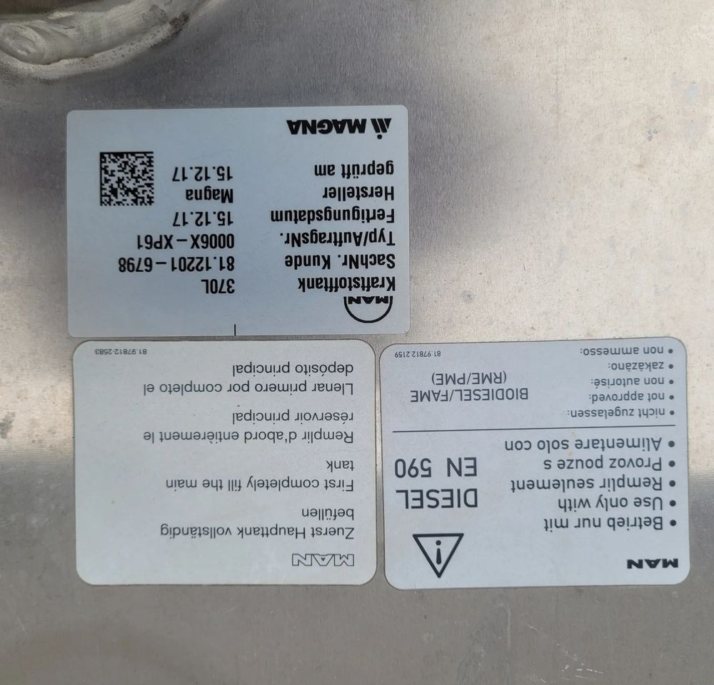 ZBIORNIK PALIWA MAN 370L 81.12201-6798 100X63X68CM - خزان الوقود - شاحنة: صورة 4 ZBIORNIK PALIWA MAN 370L 81.12201-6798 100X63X68CM - خزان الوقود - شاحنة: صورة 4