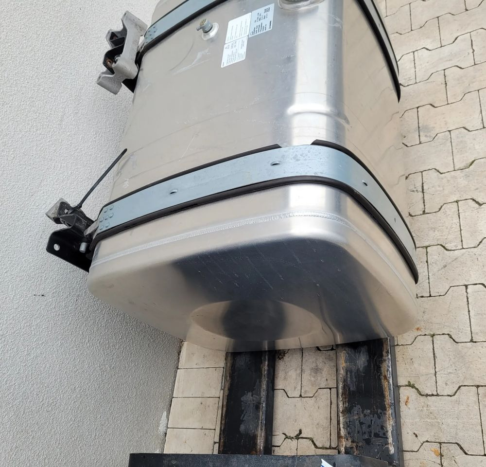 ZBIORNIK PALIWA MAN 370L 81.12201-6798 100X63X68CM - خزان الوقود - شاحنة: صورة 3 ZBIORNIK PALIWA MAN 370L 81.12201-6798 100X63X68CM - خزان الوقود - شاحنة: صورة 3
