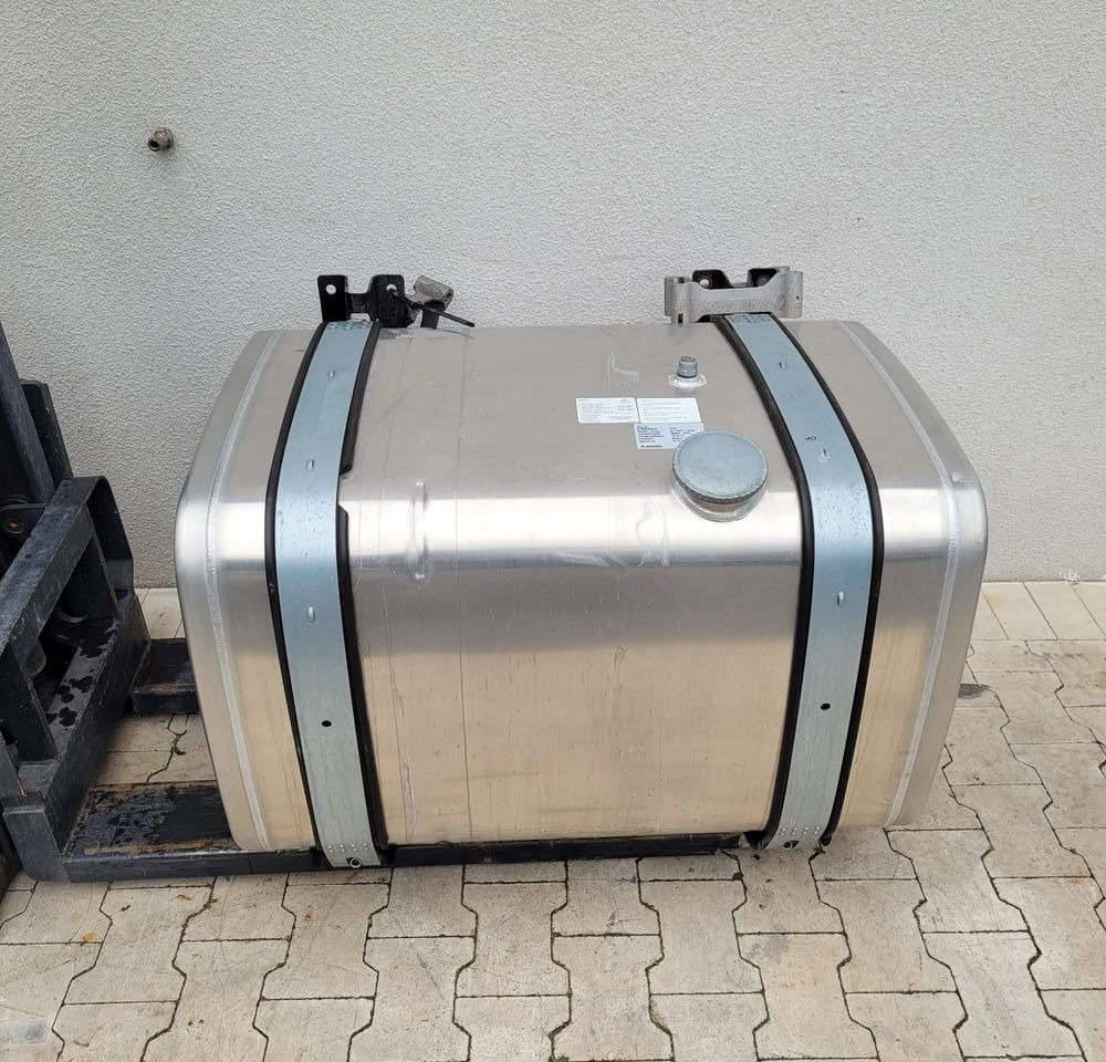 ZBIORNIK PALIWA MAN 370L 81.12201-6798 100X63X68CM - خزان الوقود - شاحنة: صورة 1 ZBIORNIK PALIWA MAN 370L 81.12201-6798 100X63X68CM - خزان الوقود - شاحنة: صورة 1