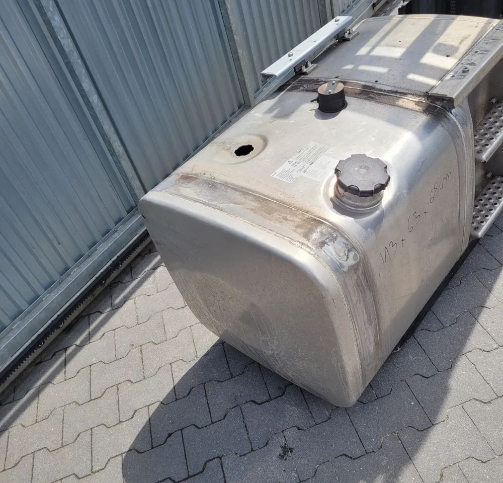 ZBIORNIK PALIWA MAN 81.12201-6412 410L 113X63X68CM - خزان الوقود - شاحنة: صورة 2 ZBIORNIK PALIWA MAN 81.12201-6412 410L 113X63X68CM - خزان الوقود - شاحنة: صورة 2