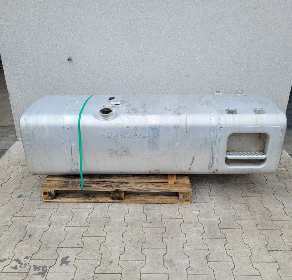 ZBIORNIK PALIWA MAN TGX TGS 200X60X70CM - خزان الوقود - شاحنة: صورة 1 ZBIORNIK PALIWA MAN TGX TGS 200X60X70CM - خزان الوقود - شاحنة: صورة 1